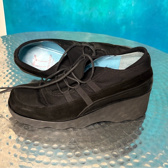 Thierry Rabotin Italian Black Leather & Suede Platform Shoes. 38 1/2. Size 8 - Picture 1 of 7
